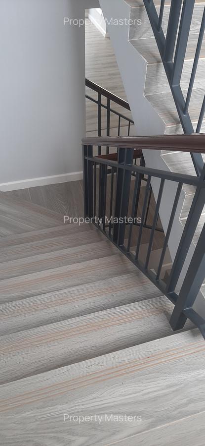 3 Bed Villa with En Suite at Five Star Estate - 6