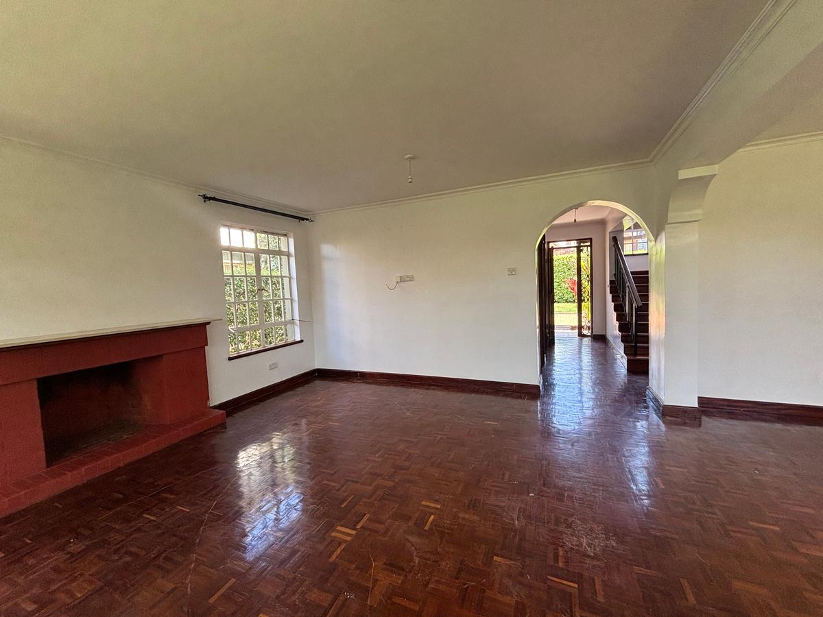 4 Bed Villa with En Suite in Kiambu Road - 15