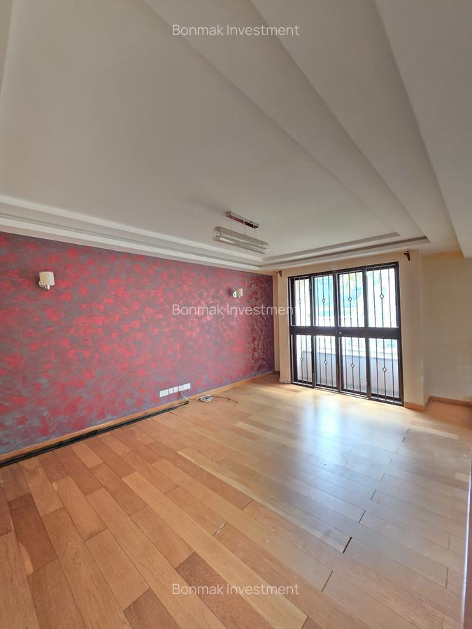 4 Bed Townhouse with En Suite at Lavington Green - 11