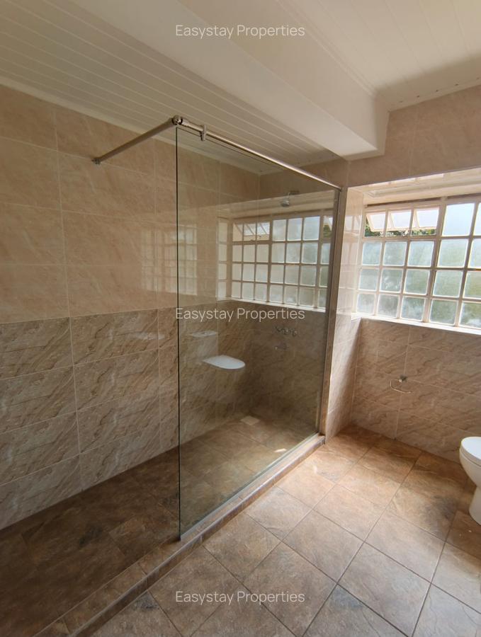 4 Bed House with En Suite in Gigiri - 14