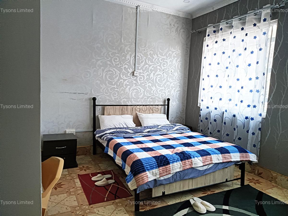 Commercial Property with Garden in Redhill - 10