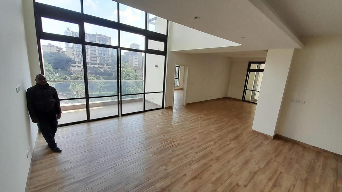 Serviced 4 Bed Apartment with En Suite in Riverside - 7