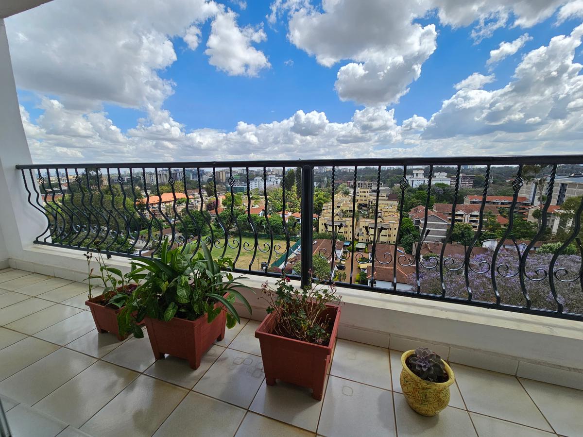 3 Bed Apartment with En Suite in Westlands Area - 17