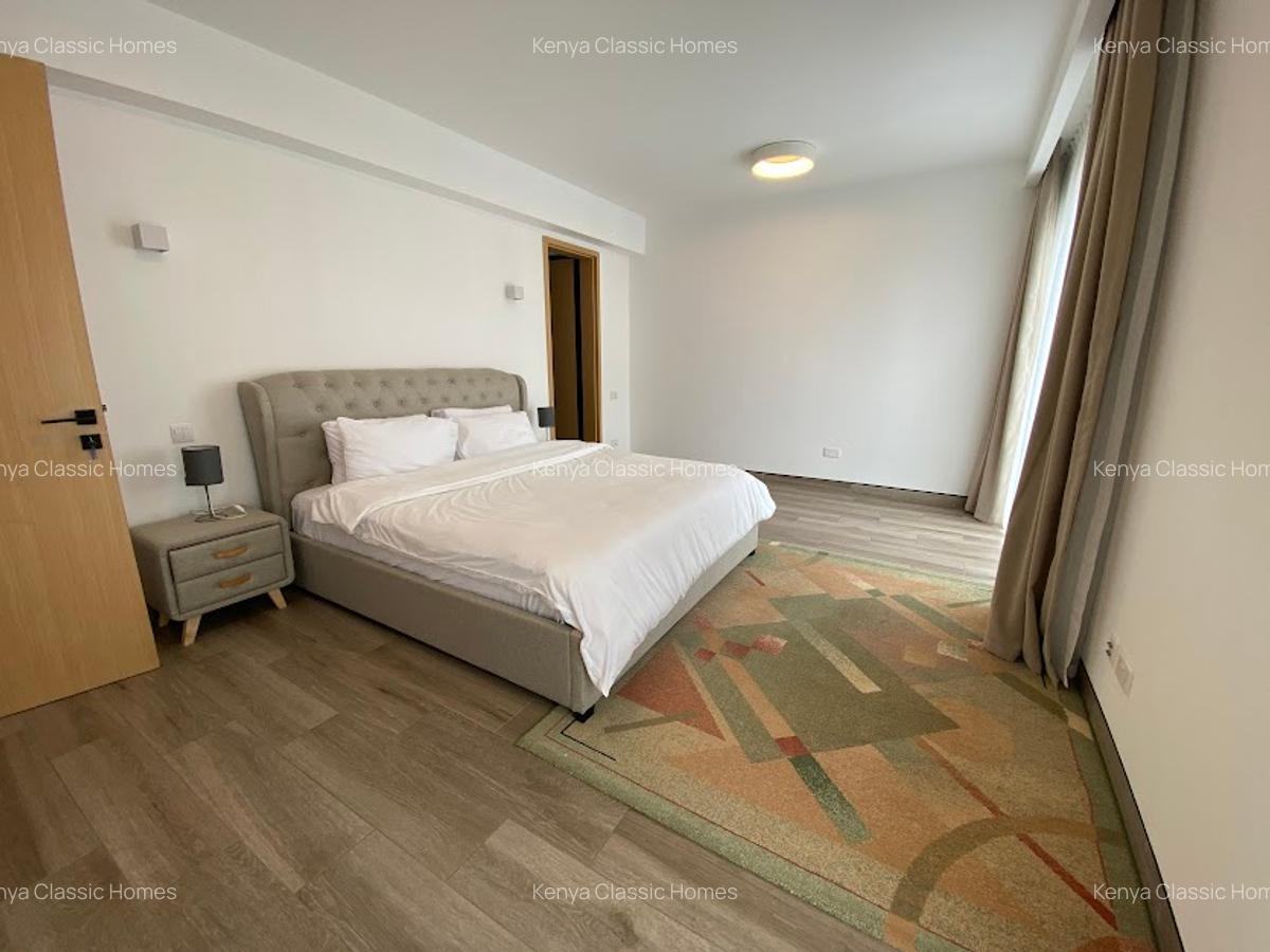 Serviced 3 Bed Apartment with En Suite at Denis Pritt - 12