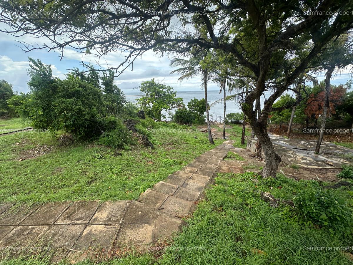 2.5 ac Land at Pangoni - 4