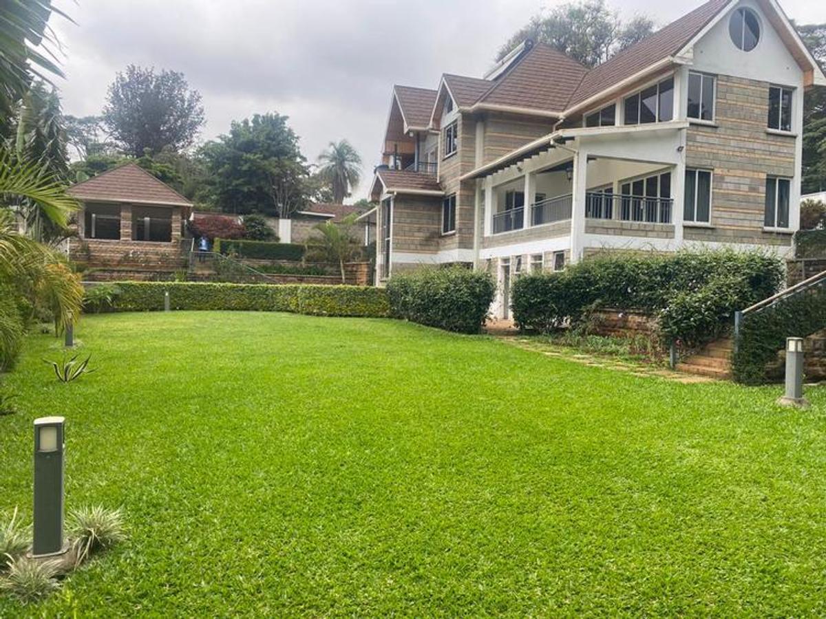 6 Bed House with En Suite at Nyari - 19