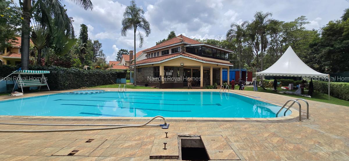 4 Bed Townhouse with En Suite at Lavington Green - 14