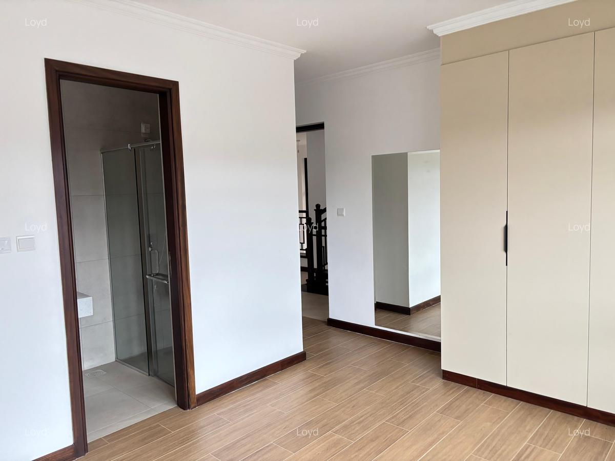 5 Bed House with En Suite in Kiambu Road - 12