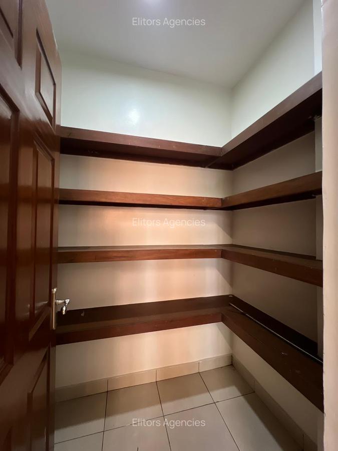 3 Bed Apartment with En Suite at Othaya Road - 9