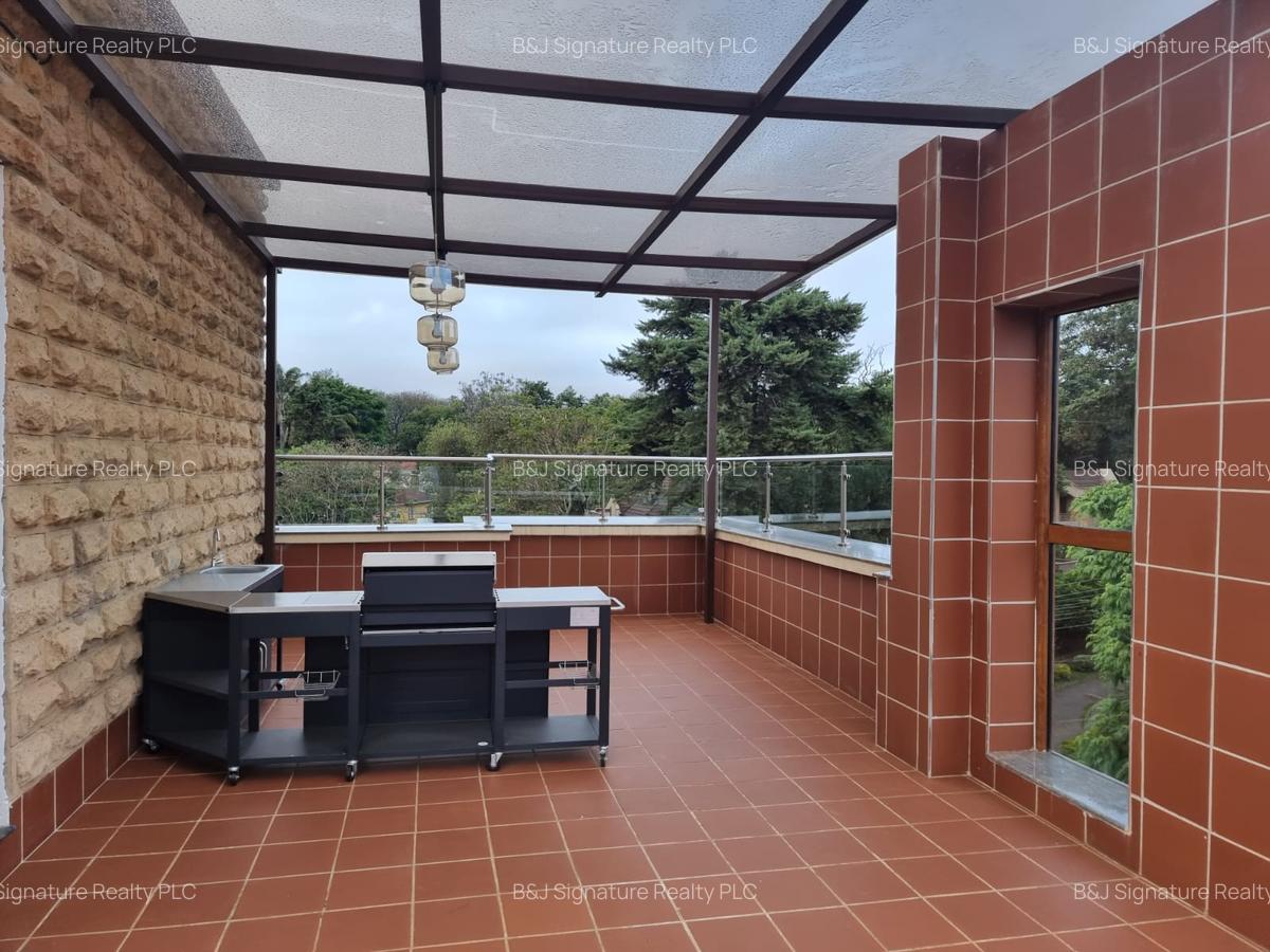 5 Bed Villa with En Suite in Lavington - 4