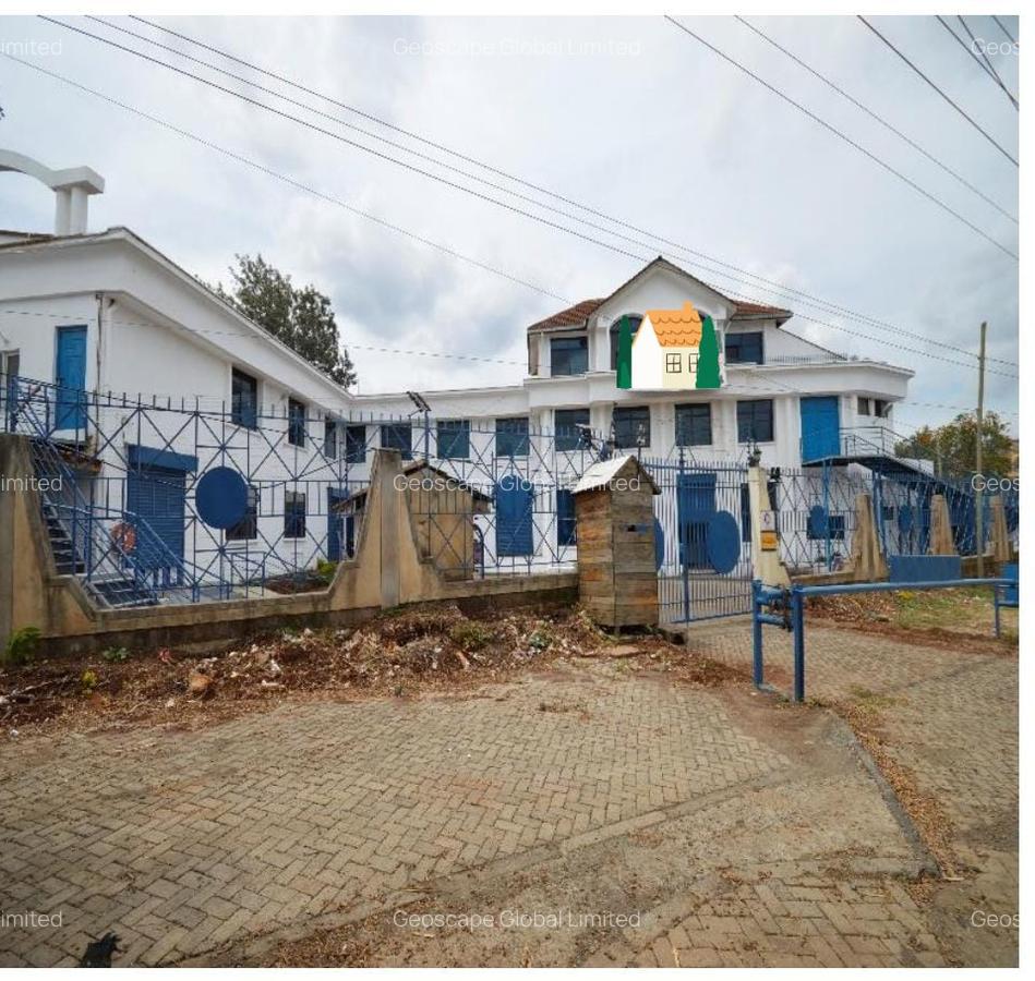 12,473 ft² Warehouse with Backup Generator in Langata - 2