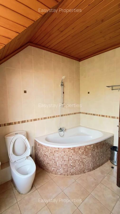 4 Bed Townhouse with En Suite in Lavington - 15