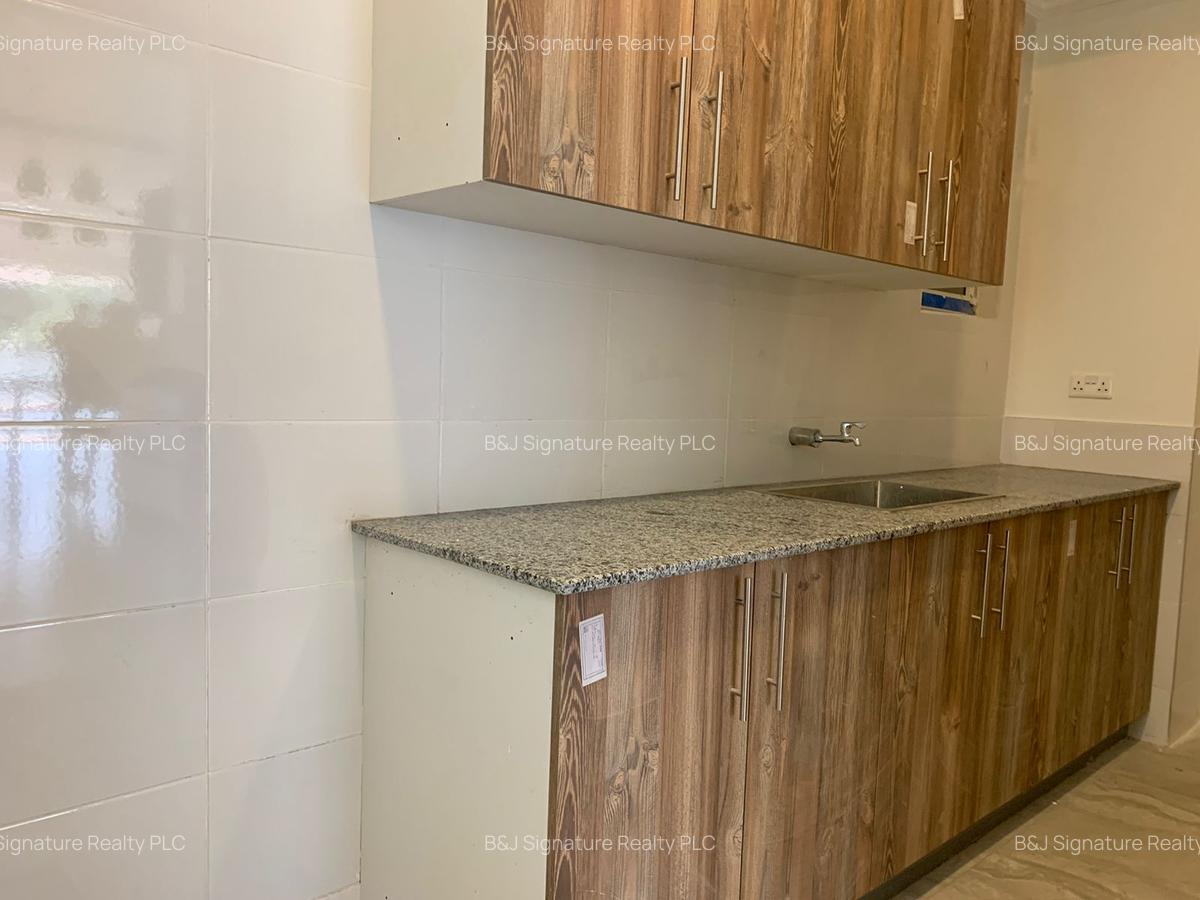 3 Bed Apartment with En Suite in Westlands Area - 17