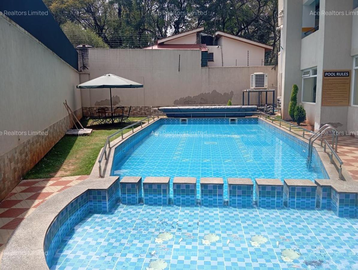 4 Bed Apartment with En Suite at Valley Arcade - 10