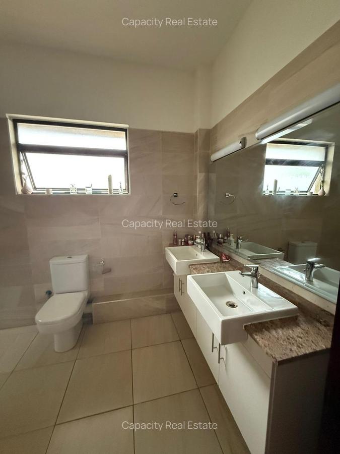 3 Bed Apartment with En Suite in General Mathenge - 17