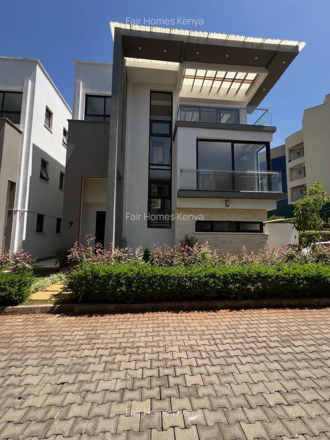 4 Bed Townhouse with En Suite at Lavington Green - 14