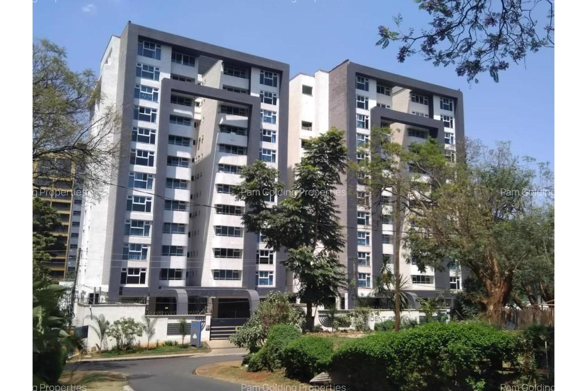 3 Bed Apartment with En Suite at Riverside Gardens - 1