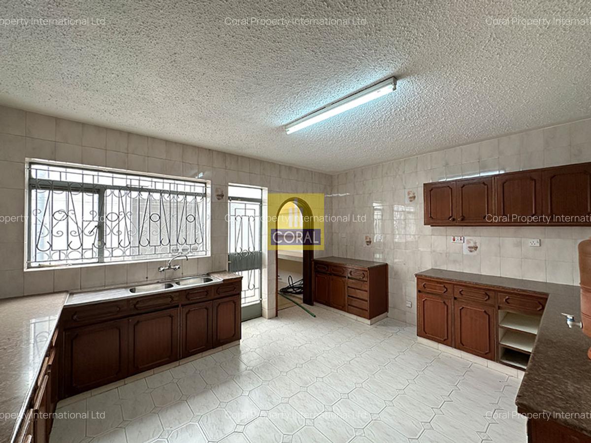 4 Bed Townhouse in Brookside - 3