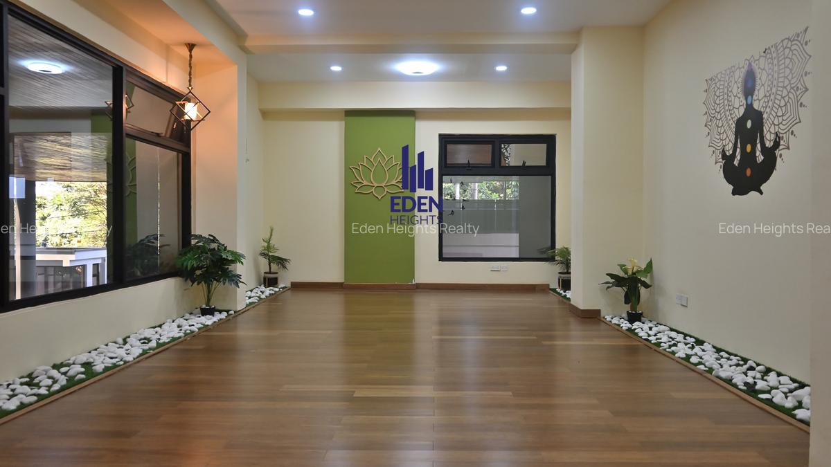 4 Bed Apartment with En Suite in Spring Valley - 15