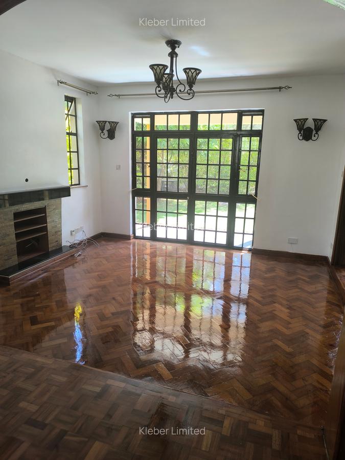 4 Bed House with En Suite in Loresho - 5