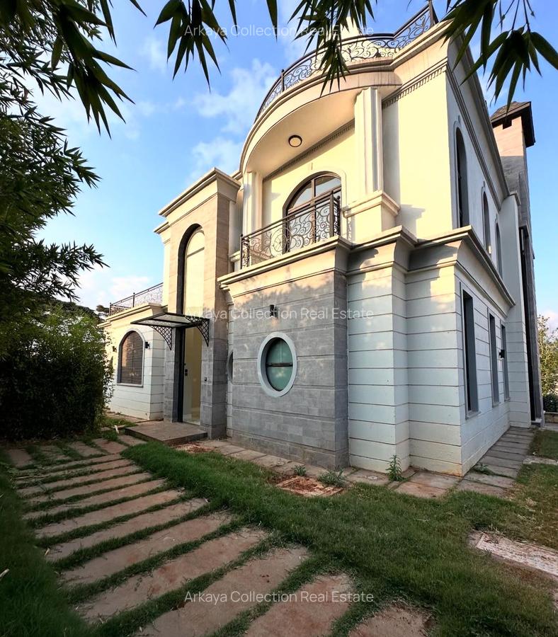 5 Bed Townhouse with En Suite in Loresho - 2