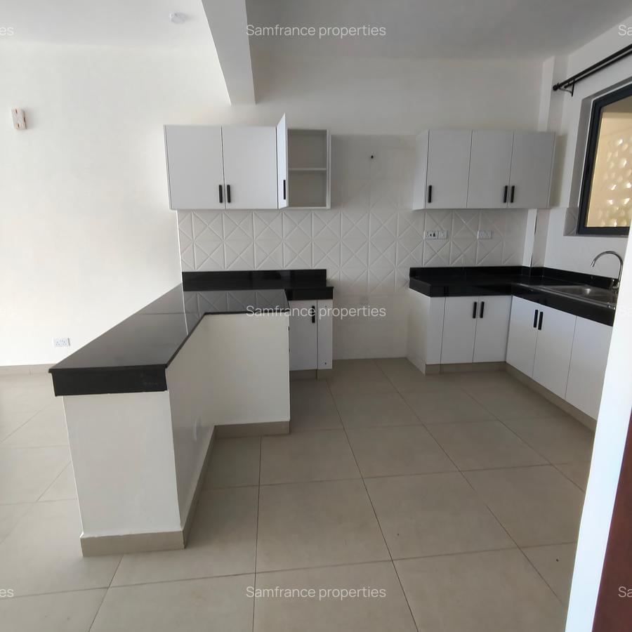 Serviced 2 Bed Apartment with En Suite at Baobab Road - 2