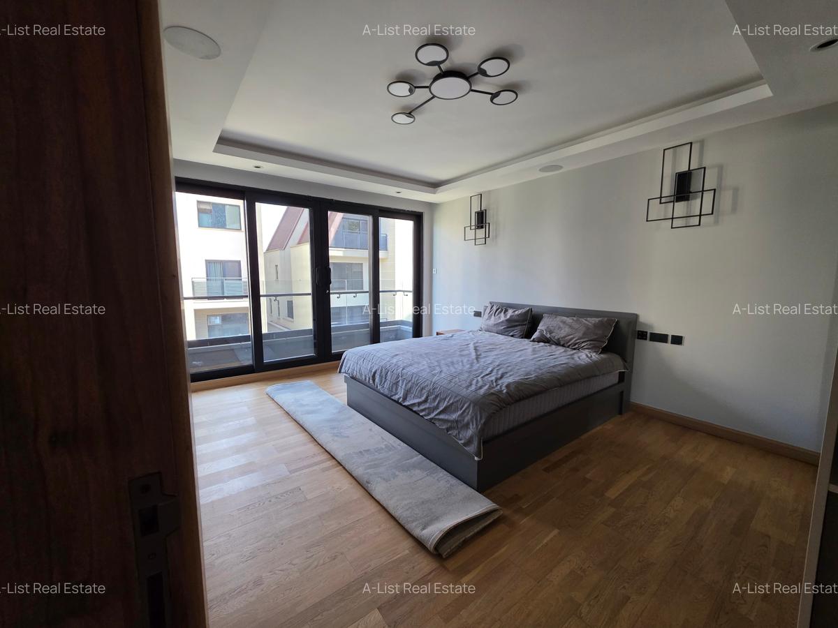 5 Bed Villa with En Suite at Muthangari Road - 12