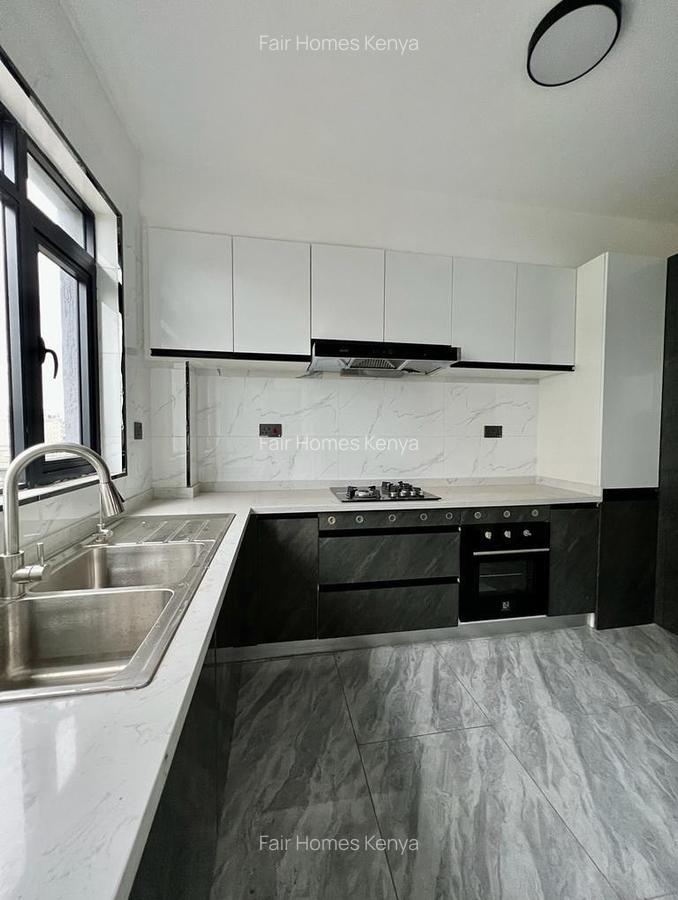 4 Bed Apartment with En Suite at Othaya Road - 5