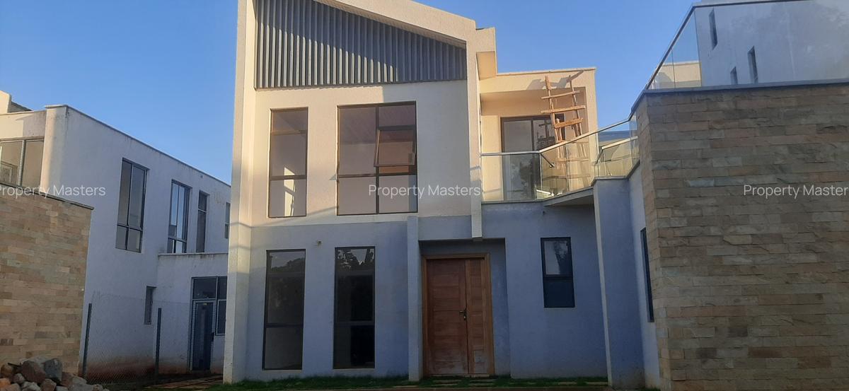 4 Bed Villa with En Suite at Green View Villas - 3