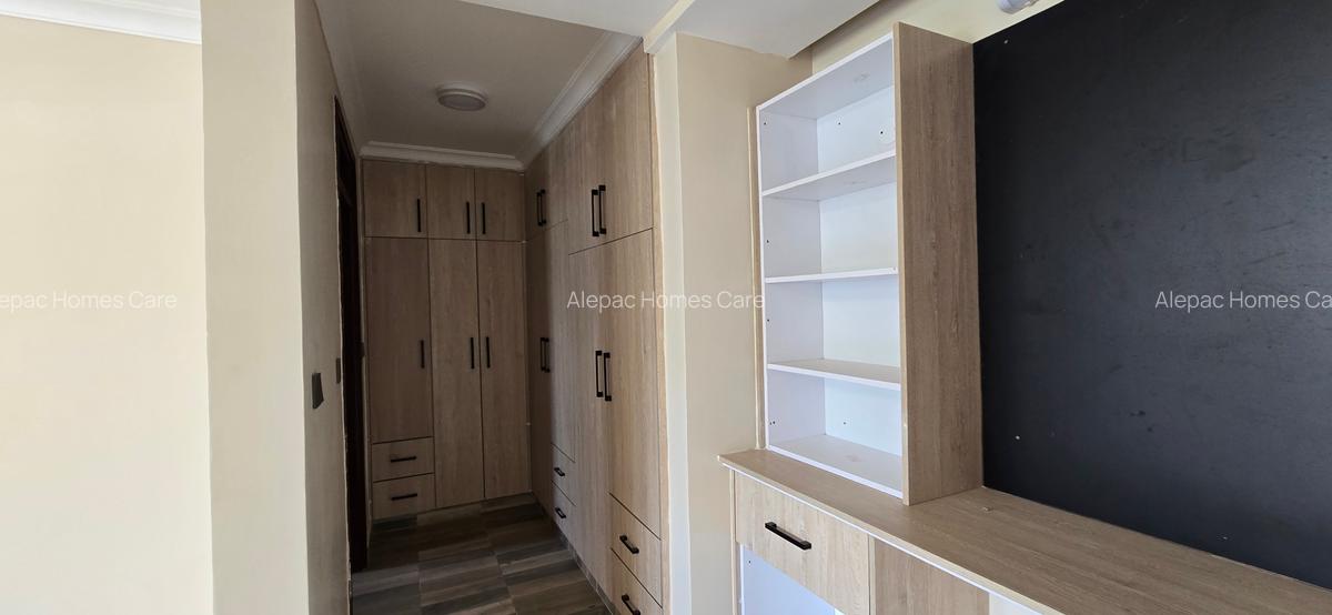 5 Bed Townhouse with En Suite at Varsityville - 7