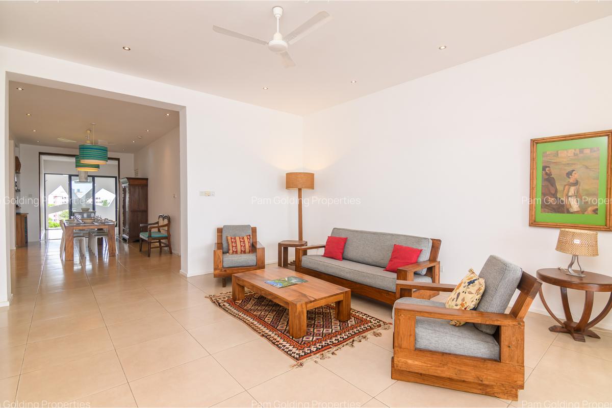 Furnished 3 Bed Apartment with En Suite in Tudor - 4