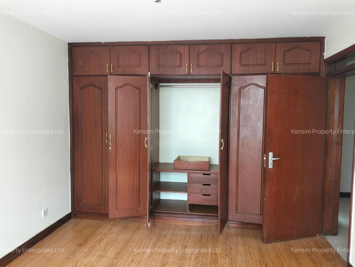 4 Bed Apartment with En Suite in Riverside - 9