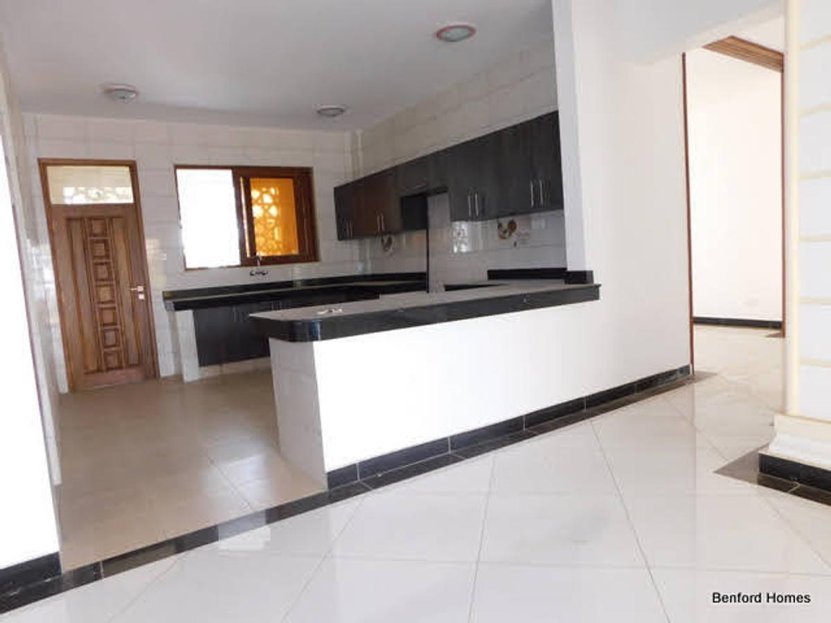 3 Bed Apartment with En Suite at Nyali - 4