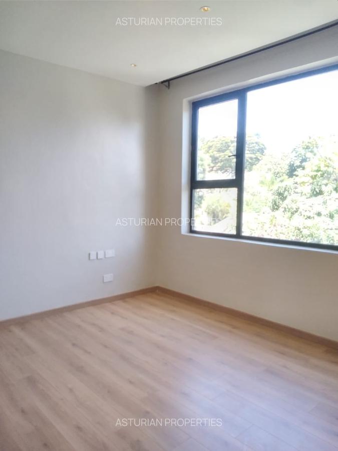 5 Bed Villa with En Suite in Waiyaki Way - 13