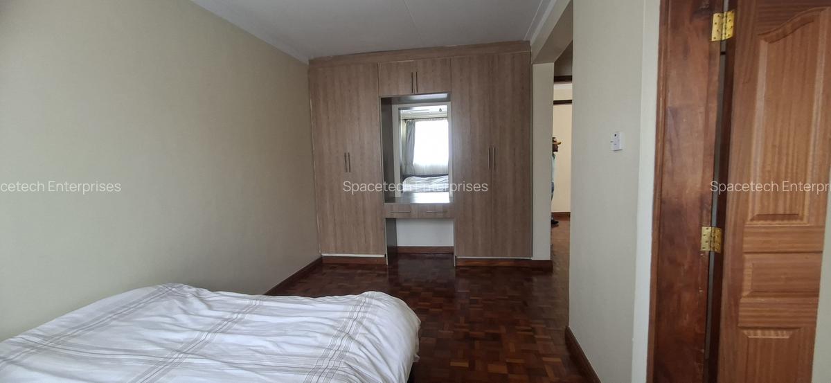 5 Bed Townhouse with En Suite in Lavington - 14