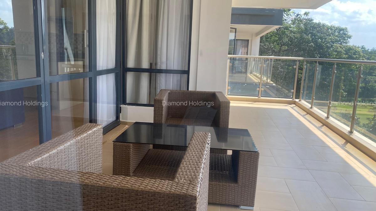 Serviced 2 Bed Apartment with En Suite at Brookside - 3