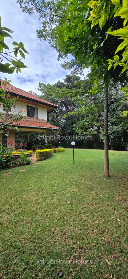 5 Bed House with En Suite at Rossly Park Lone Tree - 12