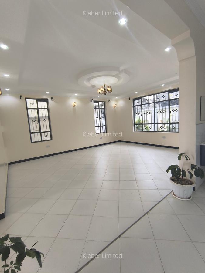4 Bed House with En Suite in Syokimau - 8
