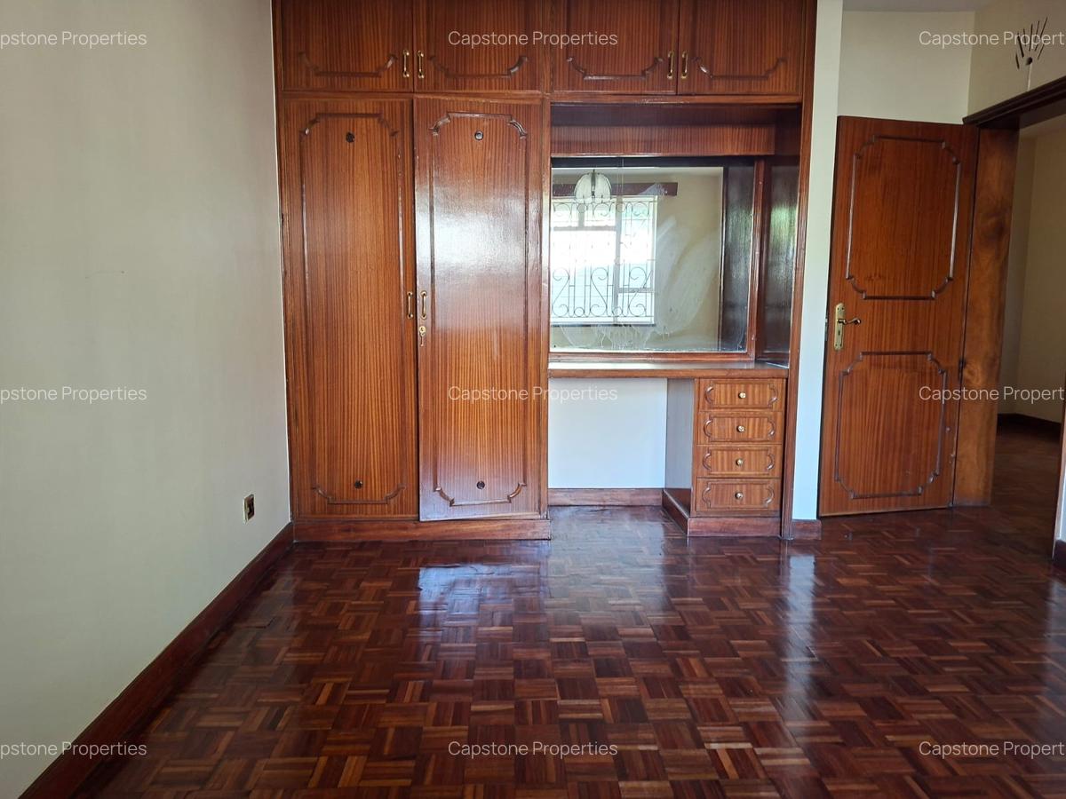 4 Bed House with En Suite in Gigiri - 19