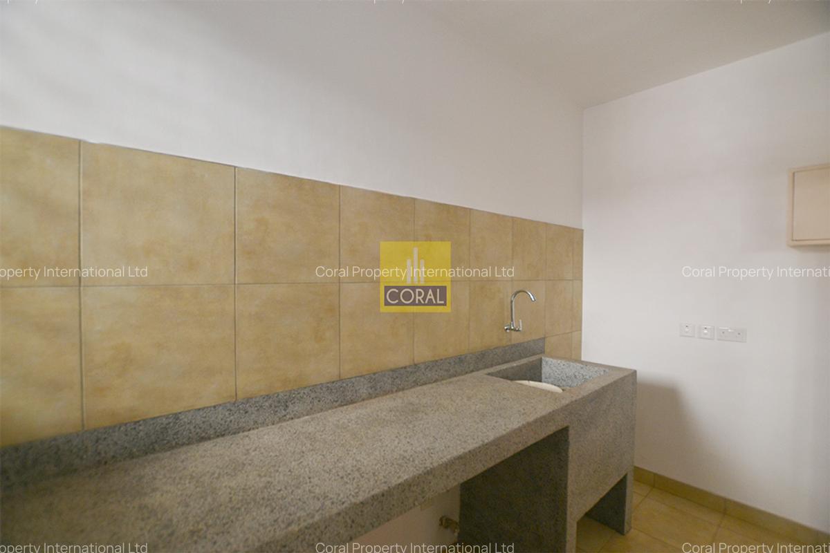 4 Bed Apartment with Backup Generator in Rosslyn - 7