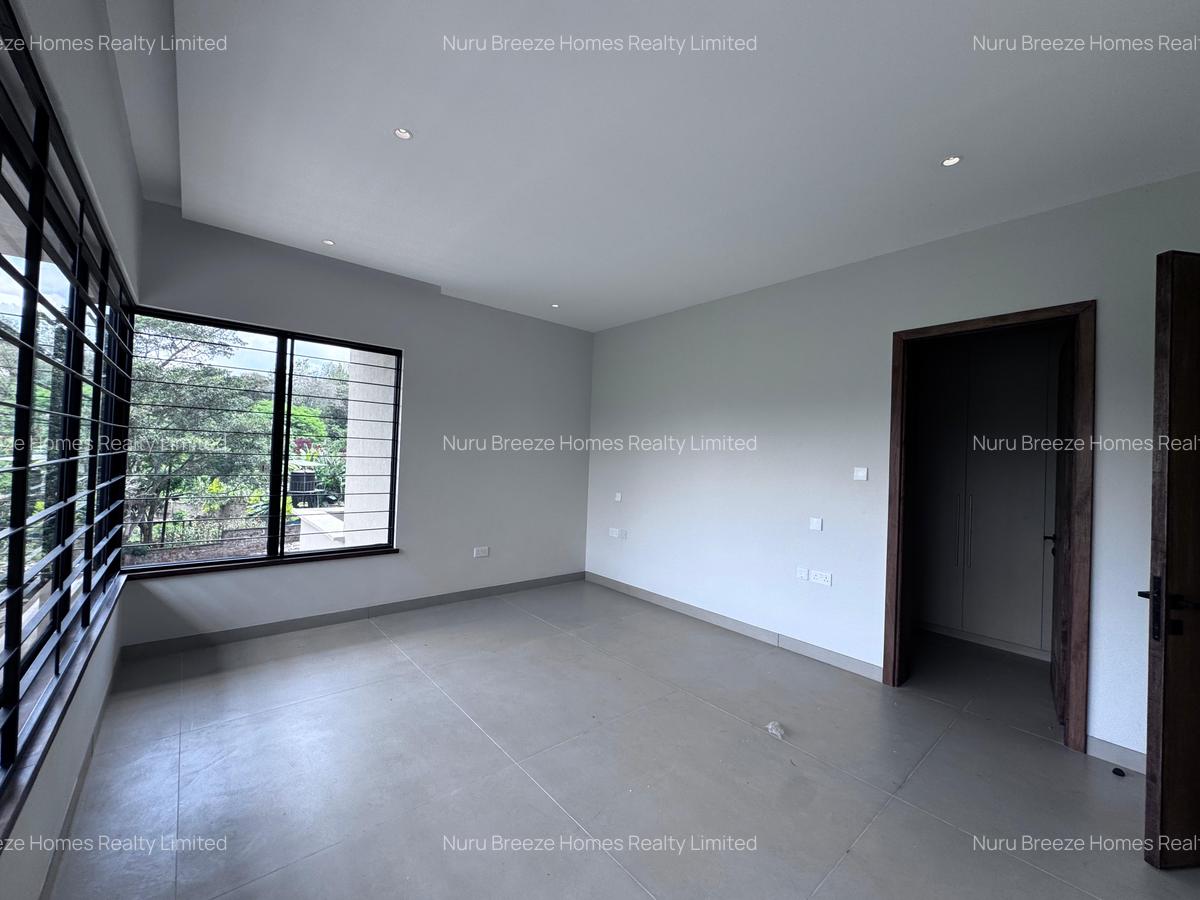 4 Bed Townhouse with En Suite in Loresho - 17