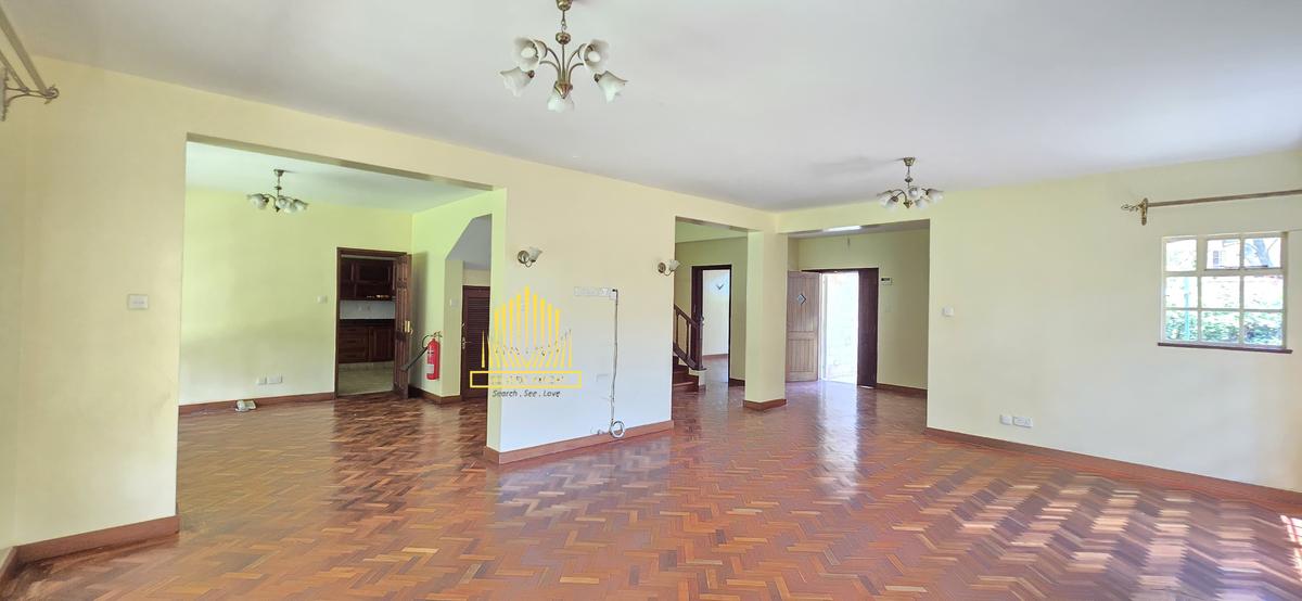 5 Bed Townhouse with En Suite in Lavington - 6