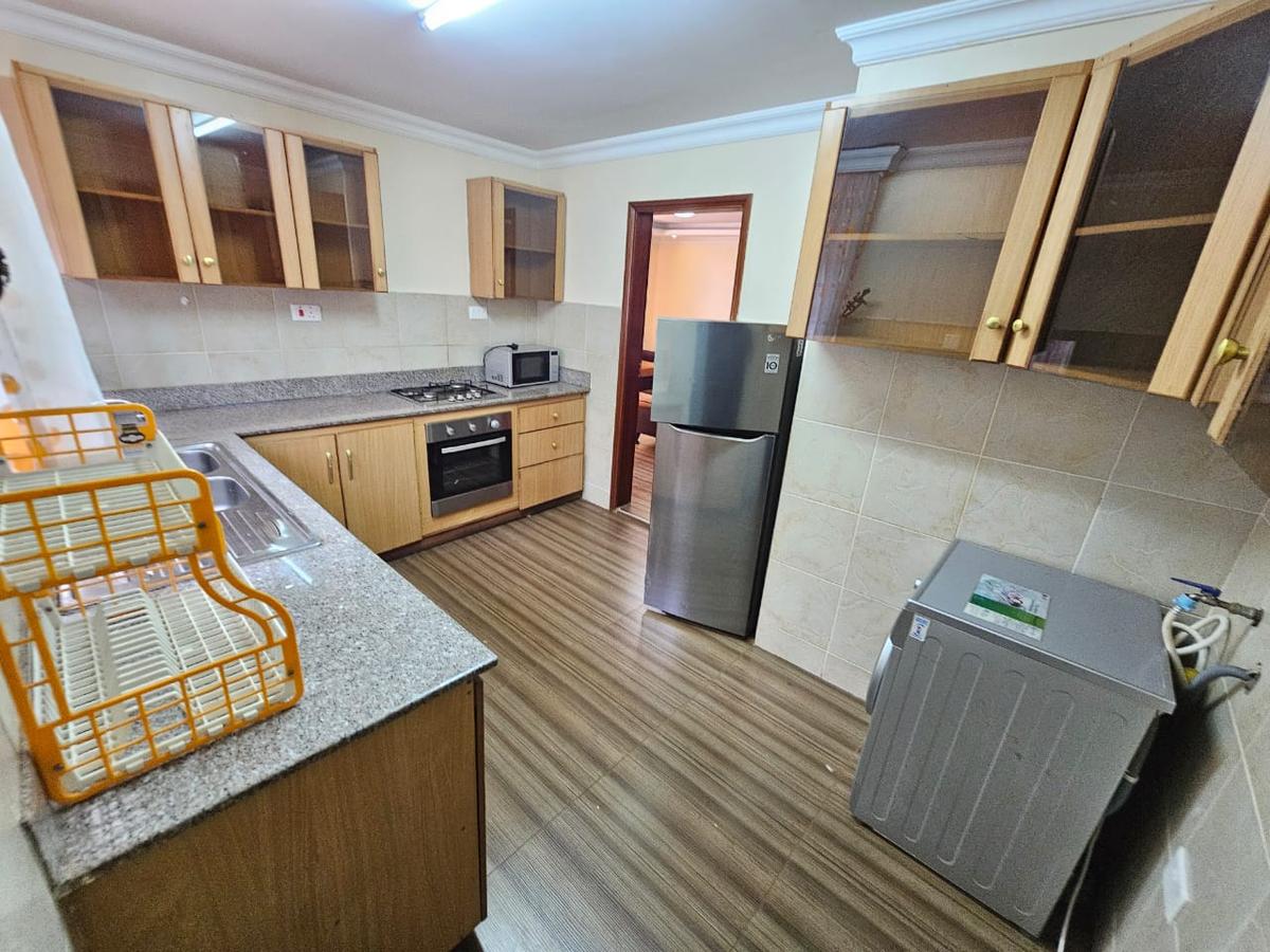 3 Bed House with En Suite in Rosslyn - 11