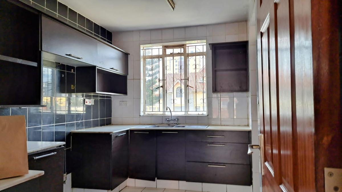 Serviced 3 Bed Apartment with En Suite in Kilimani - 1