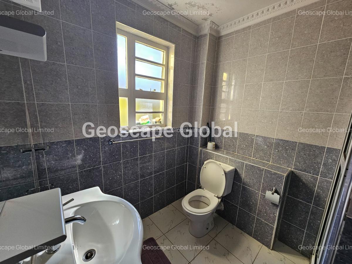 4 Bed House with En Suite in Runda - 9