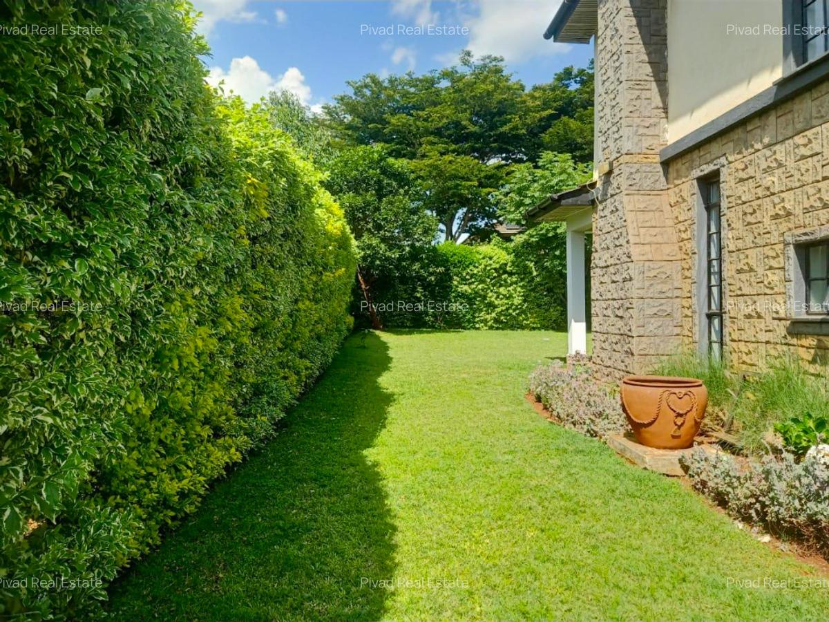 4 Bed Townhouse with Garden in Kiambu Road - 15