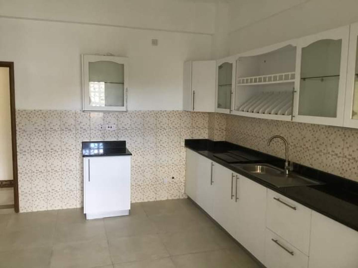 3 Bed Apartment with En Suite in Kizingo - 2