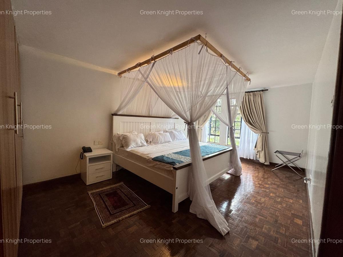 Serviced 2 Bed Apartment with En Suite in Lavington - 9