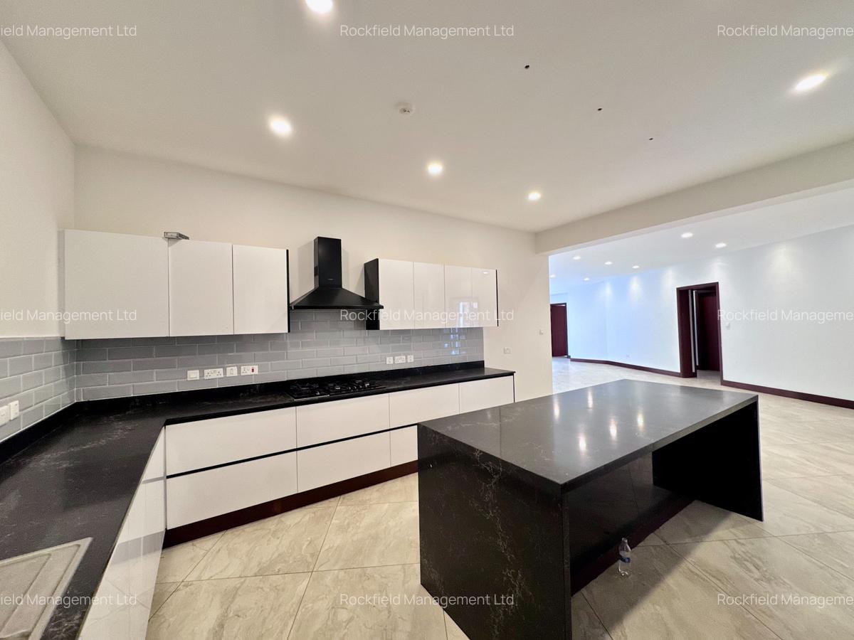 Serviced 4 Bed Apartment with En Suite in Parklands - 5