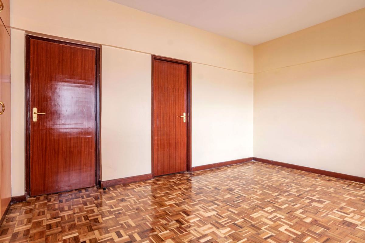 3 Bed Apartment with En Suite in Westlands Area - 9